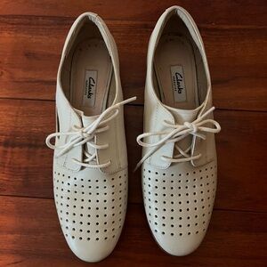 Clark’s Hotel Molly Oxford Style Leather Shoe